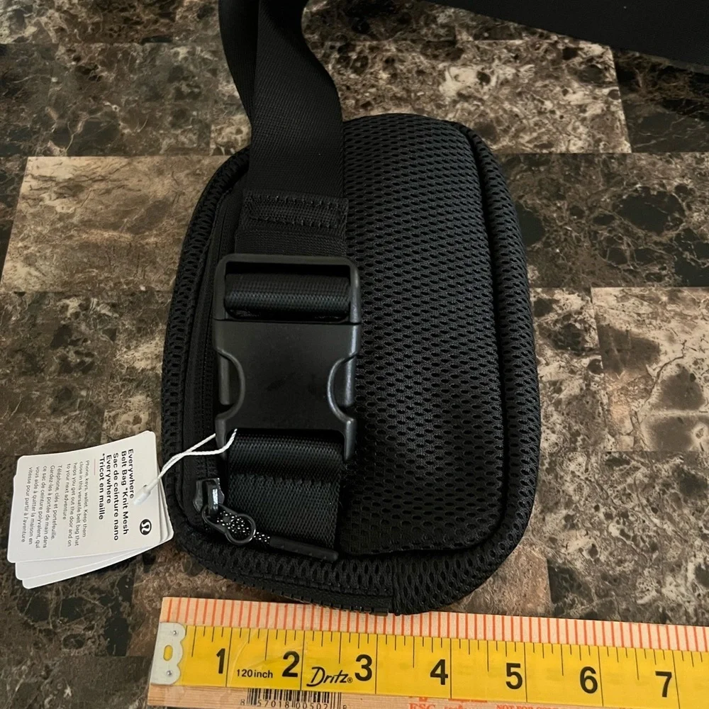 lululemon everywhere belt Bag knit mesh black color one size 1L NWT - Picture 8 of 12